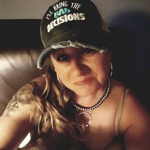 Meet your Posher, Alyx